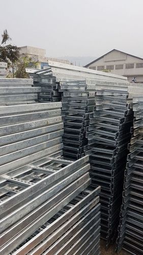 Hot Dip Galvanized Cable Tray Length: 2500 - 3000 Millimeter (Mm)