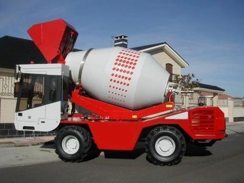 Self Loading Concrete Mixer - Advanced Mobile Mixer with Custom Specifications | Versatile Design for Efficient Concrete Mixing