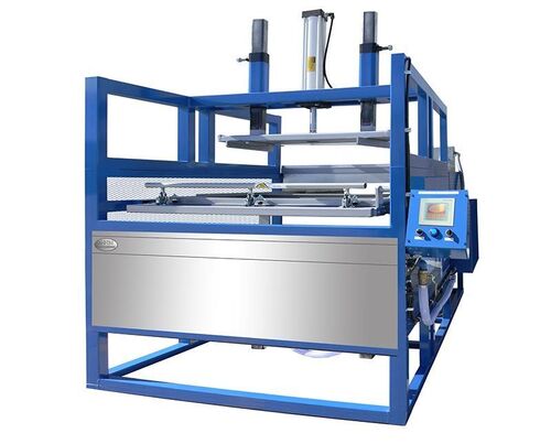 Auto Vacuum Forming Machine