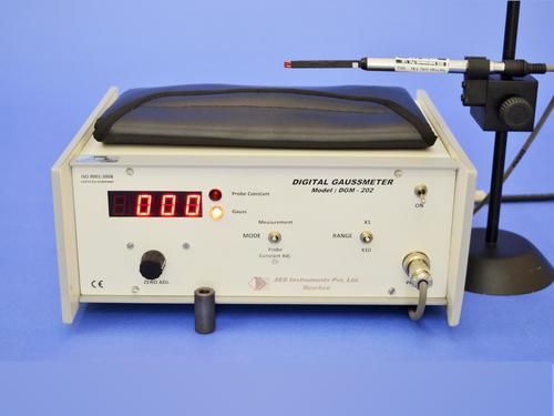 Digital Gaussmeter Model DGM-202