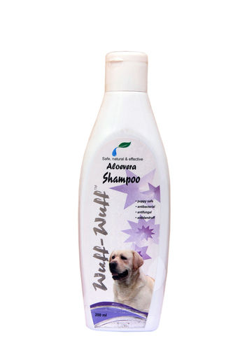Wuff-Wuff Aloevera Shampoo for Pets/Dogs and Cats 200 ml