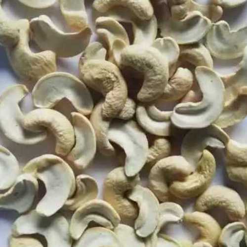 White Rich In Nutrition Cashew Nuts