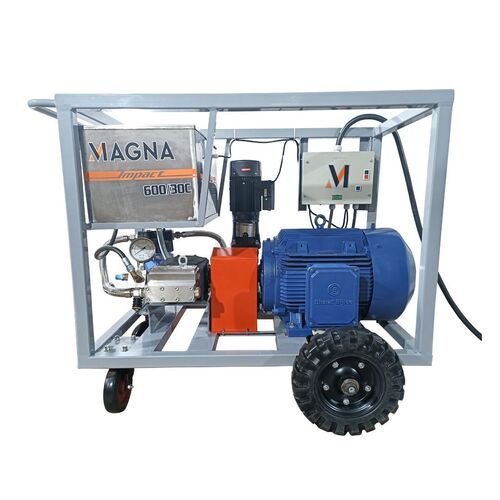 Ultra High Pressure Water Jet Cleaner With Maximum Flow Rate Of 600-1450 Bar