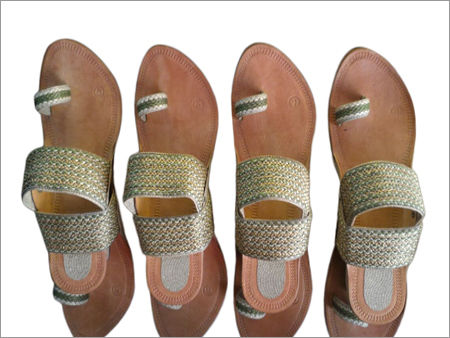 pure kolhapuri chappal