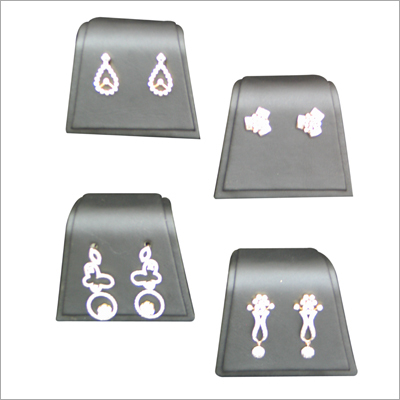 डायमंड इयररिंग्स