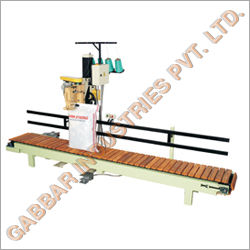 Pedestal Column with Slat Conveyor