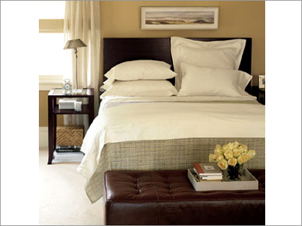 एड्रॉइट बेडिंग सेट