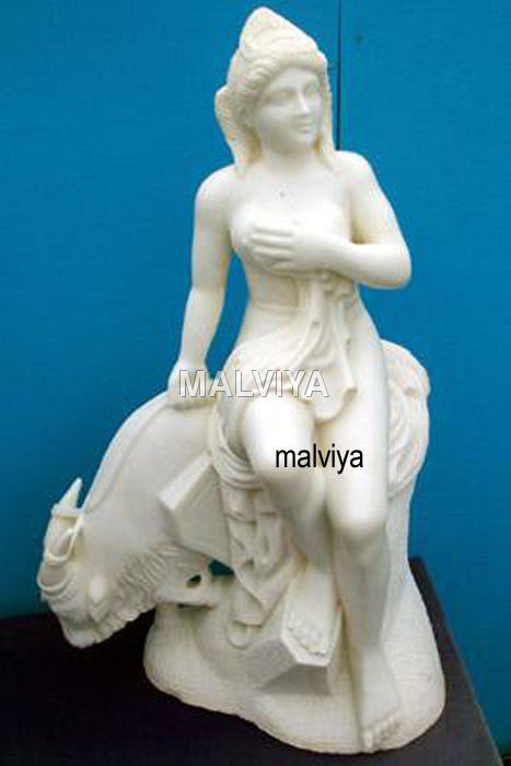 Marble Decorative Statues