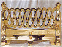 ब्रास फायर फ्रंट्स और फायरसाइड एक्सेसरीज आयु समूह: सभी उम्र के लिए उपयुक्त