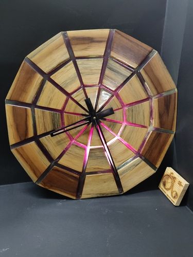 Round Shape Resin Wall Clock