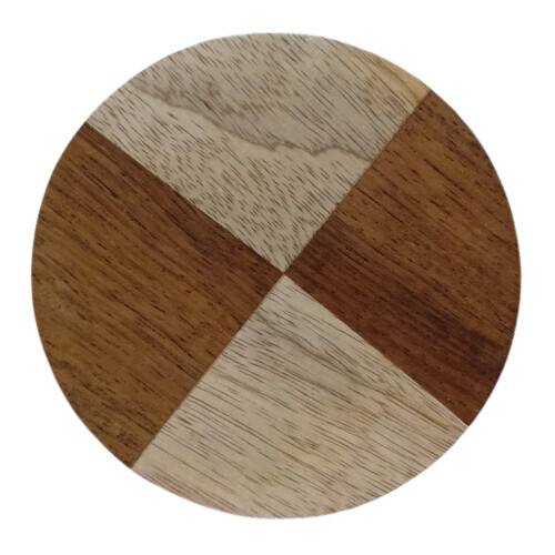 Natural Round Wood Coaster With A Beautiful Finish For Serving Dry Food