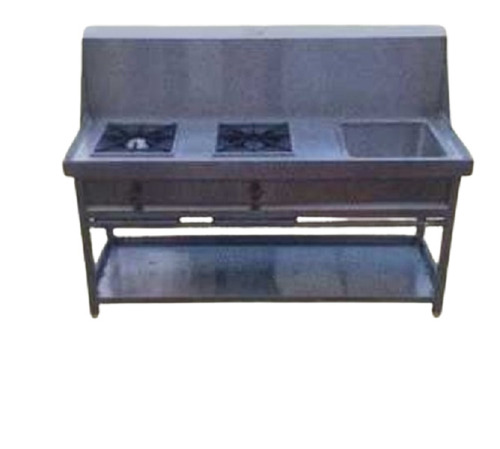 सिल्वर स्टेनलेस स्टील बर्नर और सिंक