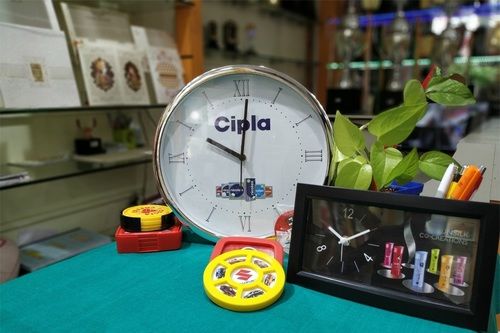 Multi Color Table Clock For Corporate Gifting