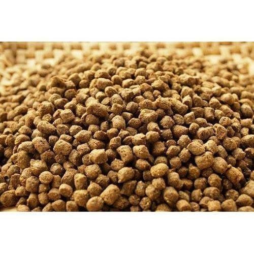 Brown Pangausis Fish Feed With 24% Protein