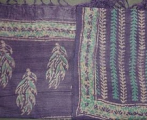 पर्पल (बैंगनी) त्वचा के अनुकूल सॉफ्ट और अत्यधिक आरामदायक लेडीज हैंडलूम बगरू डब्बू प्रिंट टसर सिल्क कैजुअल दुपट्टा