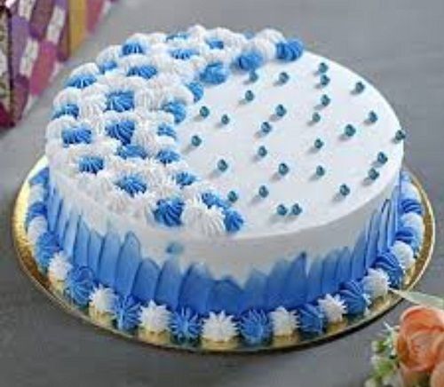 Hygienic Prepared Mouthwatering Taste Vanilla Vibrant Blue And White Birthday Cake