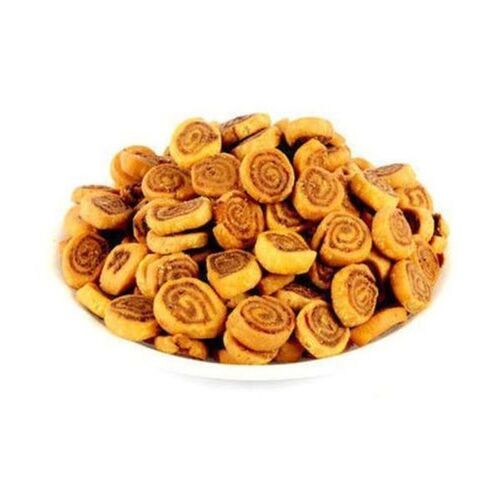 Crispy Fried Delicious Taste Bhakarwadi Namkeen - 17g Carbohydrate, 20g Fat, 10.3g Protein | Spicy, Sweet, and Tangy Crunchy Snack with High-Grade Ingredients