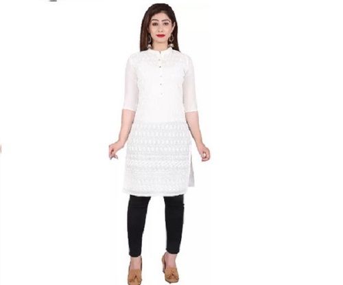 Emboidered 3/4 Sleeves And Mandarin Collar Neck Winter Kurta