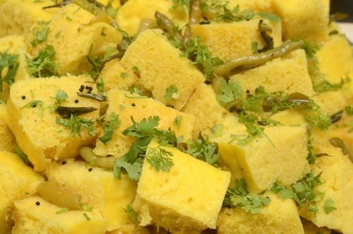 Hygienically Prepared Mouthwatering Taste Soft And Spongy Yellow Dhokla 