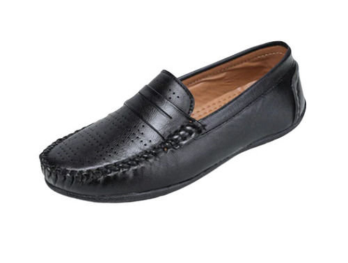 Mens Comfortable And Light Weight Party Wear Round Toe Leather Loafer Shoes