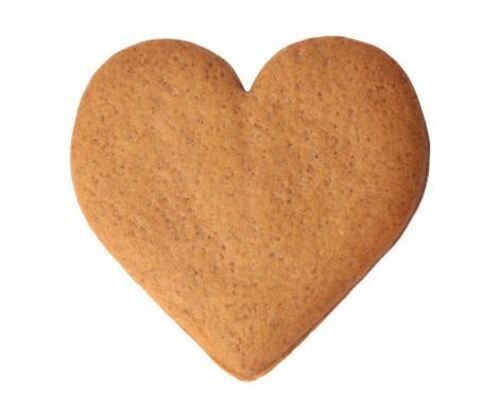 Crispy And Sweet Taste Semi Hard Heart Shape Bakery Biscuits 