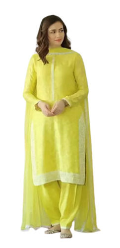 Ladies Regular Fit Casual Wear Full Sleeves Soft Cotton Fancy Suit With Dupatta