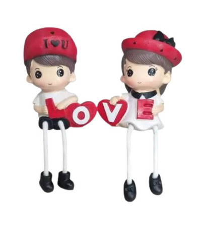 मल्टीकलर पॉलिश फिनिश्ड डेकोरेटिव एंड गिफ्टिंग आर्टिफिशियल पॉली रेजिन लव स्टैच्यू