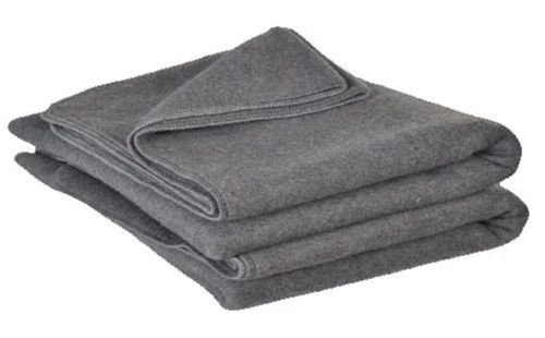 6 Feet Plain Dyed Non Woven Soft Comfortable Polyester Blankets Age Group: Adults