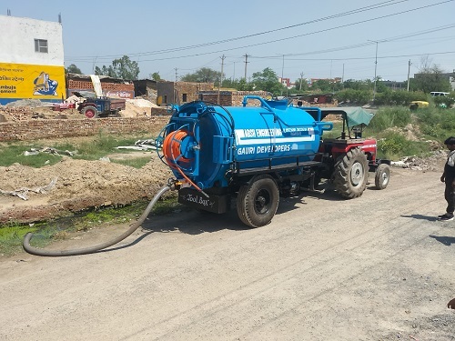 Tractor Towing Sewer Suction Cum Jetting Machine 6000 Liter - Color: As Per Customer Demand