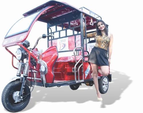 SSB Bold Electric Rickshaw