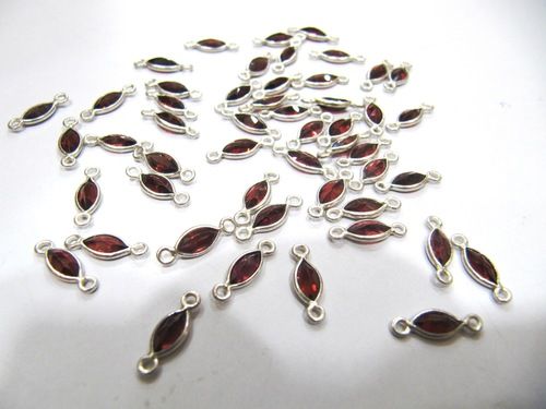 925 Sterling Silver Natural Garnet Marquise Shape Bezel Connector Charms 4*6Mm Weight: 30 Grams (G)