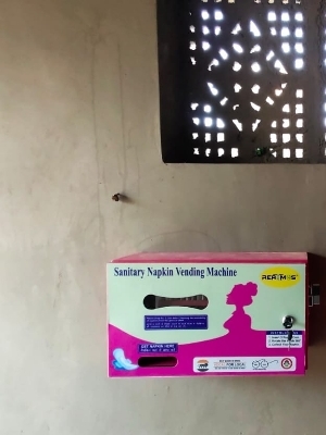 Sturdy Construction Reverse Napkin Vending Machine