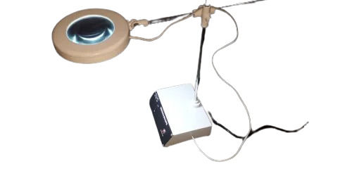 Illuminated Magnifier Lamp