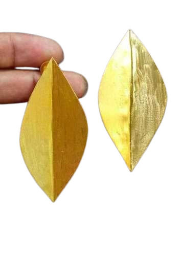 Gold Polished Fancy Earring