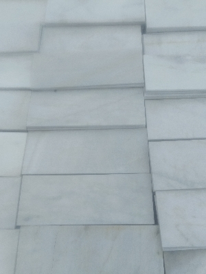 White Marble Stone Slab - 4x6x9 Elegant White Color | Heat And Scratch-Resistant Smooth And Polished Finish Ideal For Flooring And Countertops