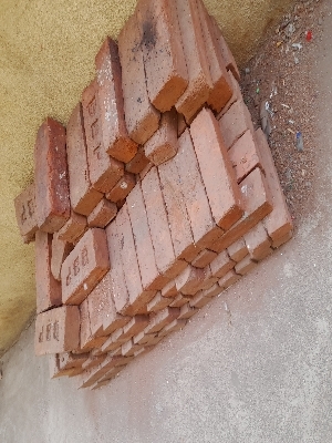 6 Feet Concrete Compound Wall - Purity: 100