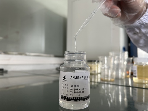 Dispersing agent Anjeka 6110 for solvent-borne and solvent-free coatings and printing inks stabilizes inorganic pigments especially titanium dioxide