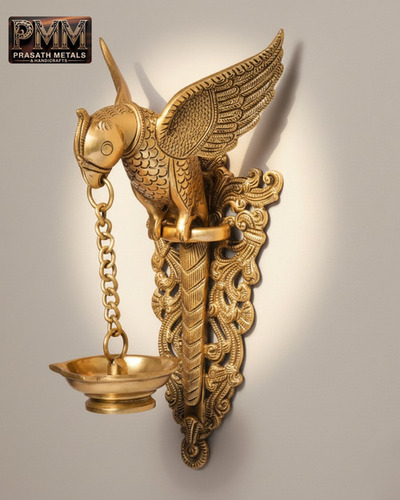 Antique Hanging Brass Parrot Statue - Color: Golden
