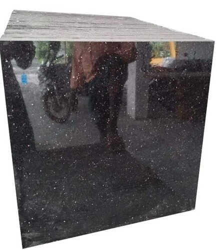 Granite Tile - Color: Natural