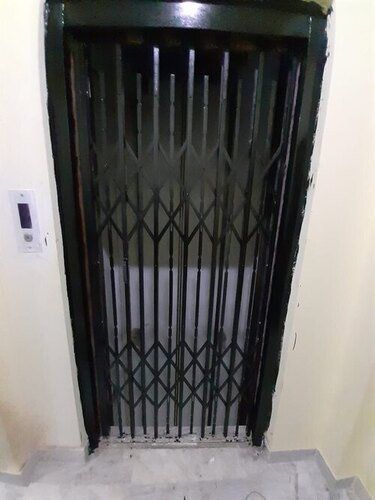 Residential Hydraulic Passenger Elevators - Material: Steel