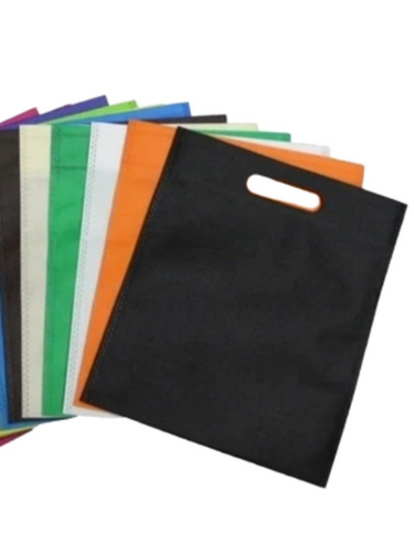 Non Woven D Cut Bags - Bag Size: 16X20