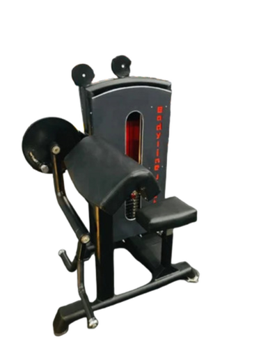 Preacher Curl Machine