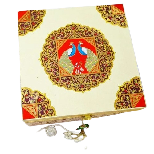 पीकोक डिज़ाइनर बॉक्स