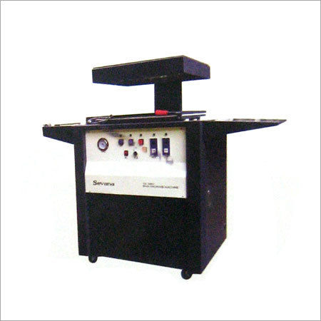 SKIN PACKING MACHINE