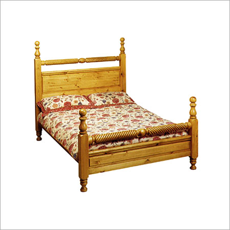 लकड़ी का बिस्तर