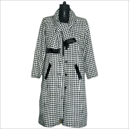 Black And White Ladies Coat With Matching Stole