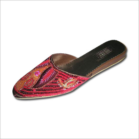 लेडीज़ डिज़ाइनर मोज़ारिस