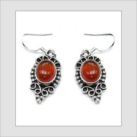 सुंदर डिजाइन कैबस्टोन कान की बाली