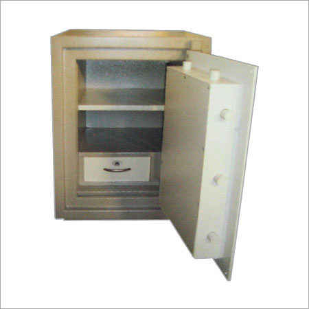 डिफेंडर तिजोरियों को साफ करना आसान