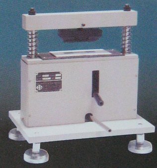 Hydraulic Press - 5 Ton Manual Cylinder Capacity, 12 Inch Horizontal Daylight, Powder Coated Finish